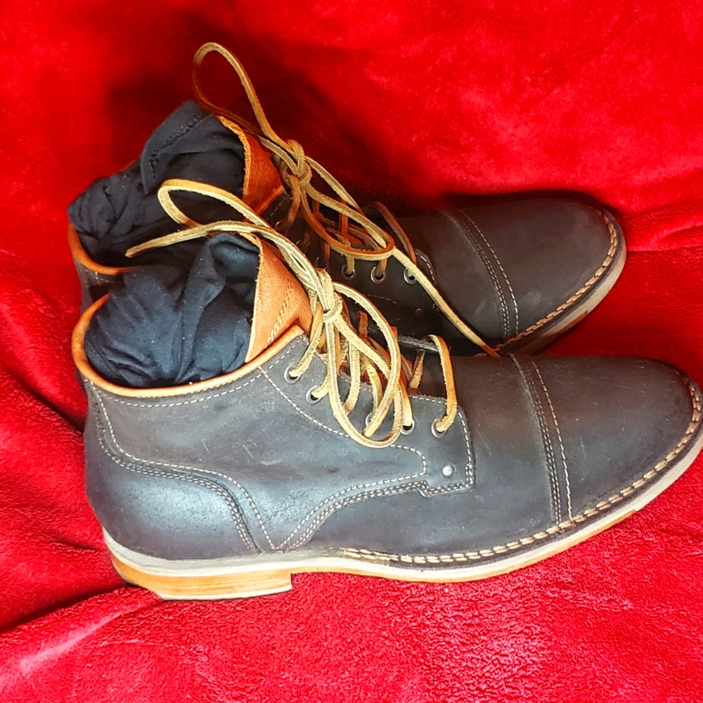 Nwb Cole Haan boots